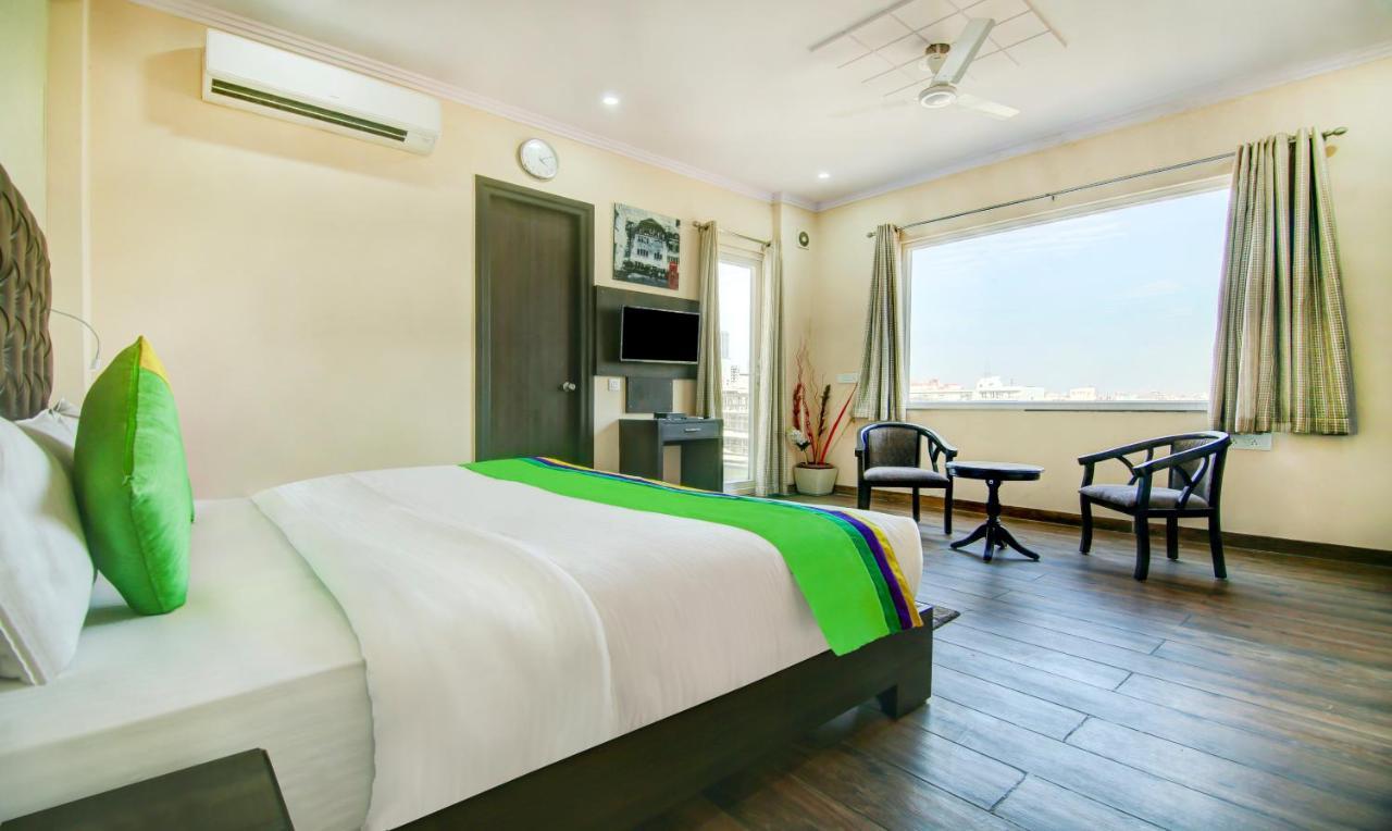 Treebo Trend Blooms Premium Hotel Gurgaon Zewnętrze zdjęcie